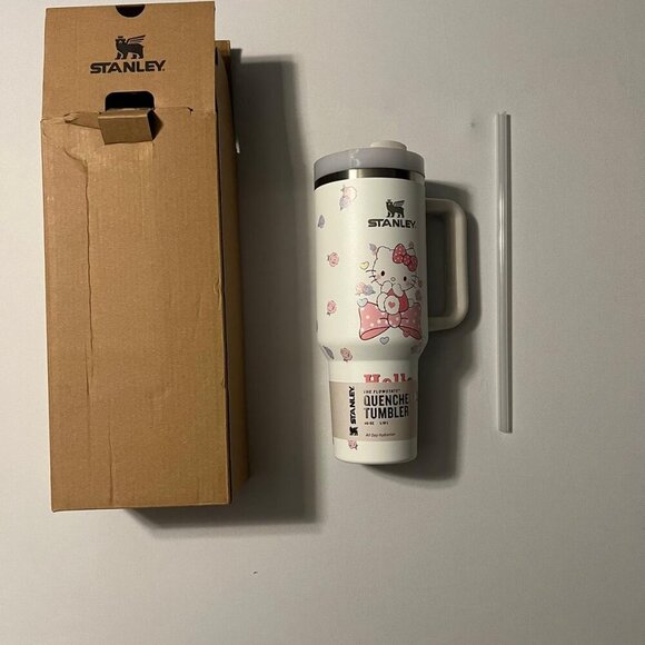 New Stanley Quencher 40oz Tumbler - White | Hello Kitty and Friends Custom - Picture 3 of 5